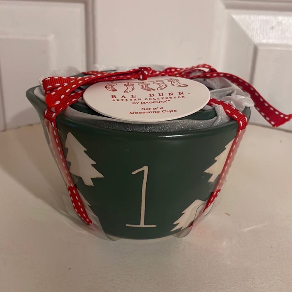 Rae Dunn Measuring cups
